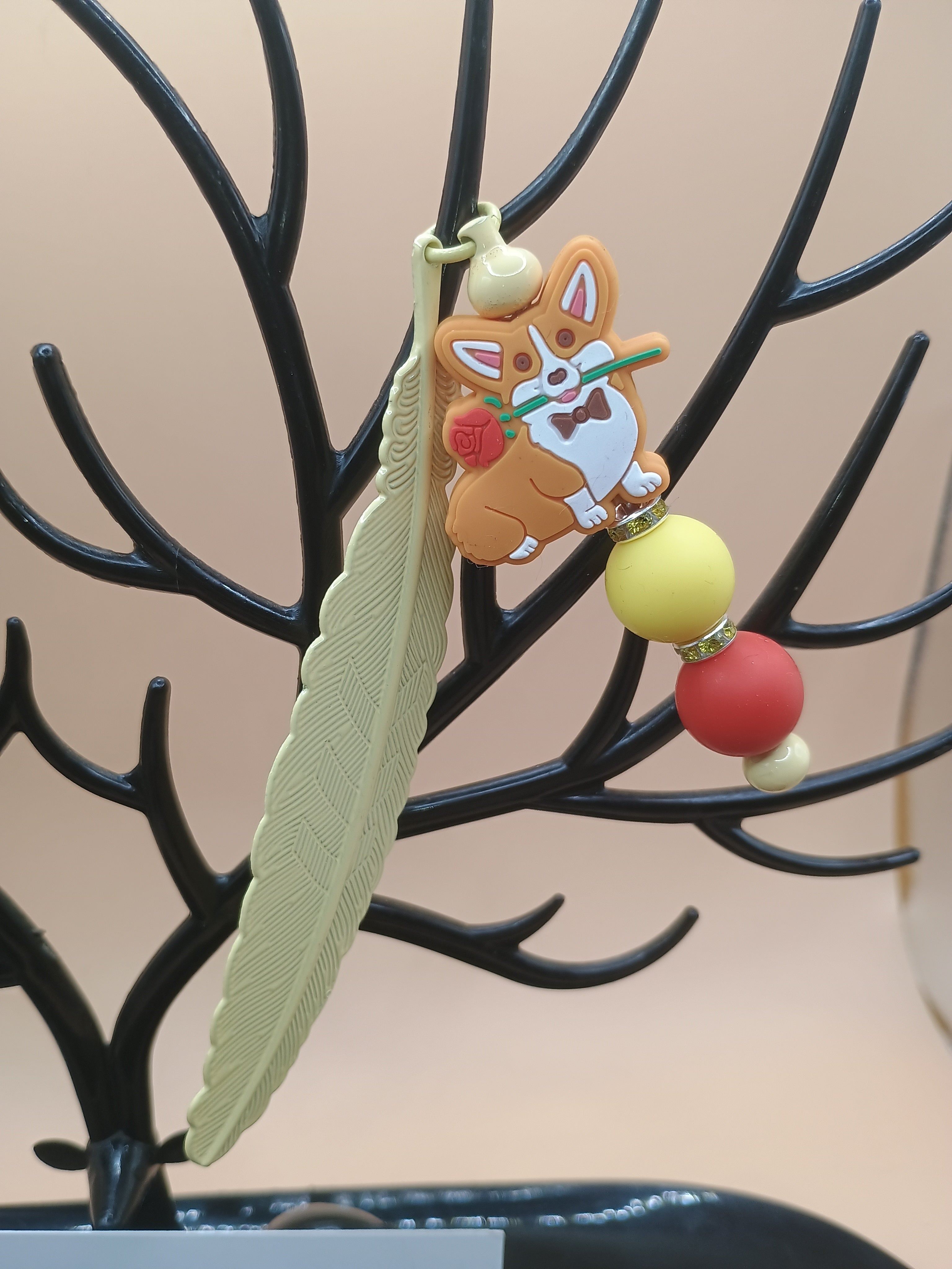 Corgi Bowtie Feather Bookmark – Yellow Metal Beaded Bookmark with Floral Dog Charm