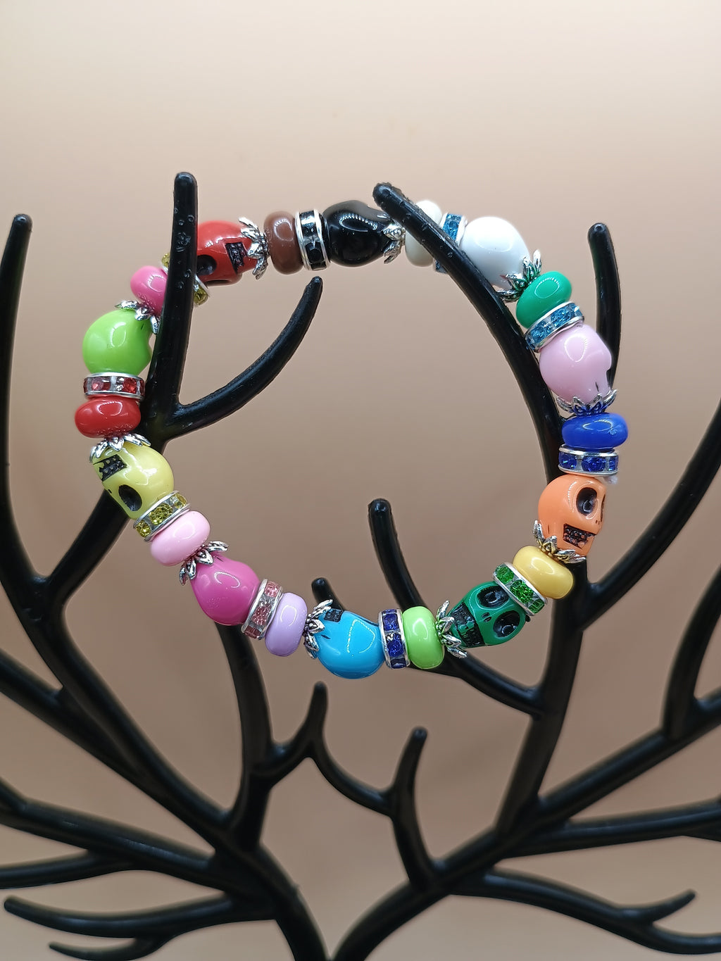 Día de los Muertos” Colorful Skull Stretch Bracelet – 8 Inch Gothic Beaded Bracelet